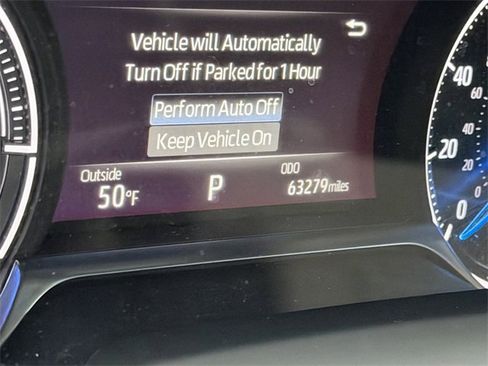 Used 2024 Toyota Venza XLE image 9