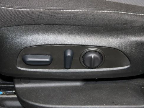 Used 2025 Chevrolet Blazer LT image 14