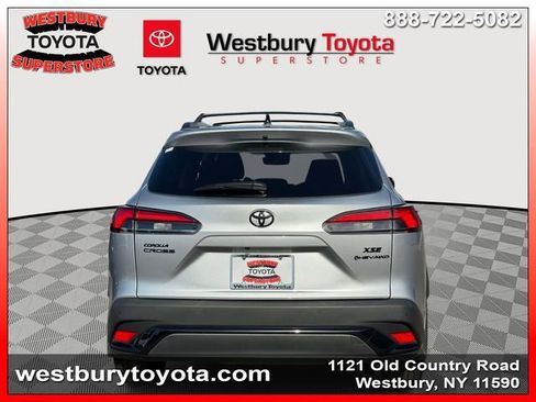 Used 2025 Toyota Corolla Cross AWD Hybrid w/ Convenience Package image 7