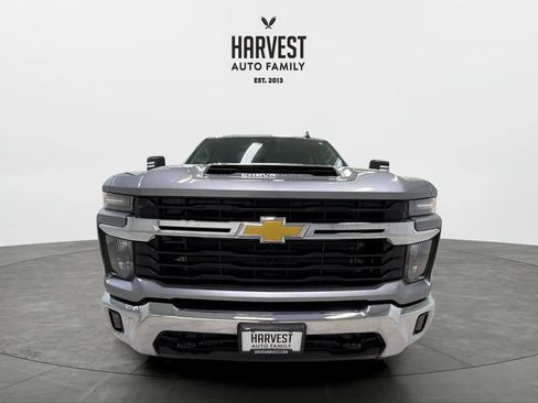 Used 2025 Chevrolet Silverado 2500 LT w/ Convenience Package AWD/4WD image 11