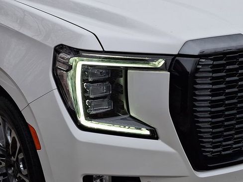 Used 2023 GMC Yukon XL Denali Ultimate w/ LPO, Floor Liner Package image 11