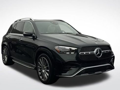 Used 2025 Mercedes-Benz GLE 580 4MATIC image 4