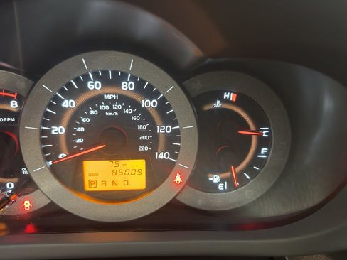 Used 2011 Toyota RAV4 Sport w/ Sport Appearance Pkg AWD/4WD image 18