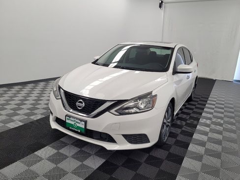 Used 2019 Nissan Sentra SV w/ Special Edition Package FWD image 15