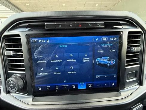 Certified 2022 Ford F150 Platinum w/ Equipment Group 701A High AWD/4WD image 30