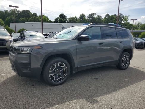New 2026 Jeep Cherokee Laredo AWD/4WD image 3