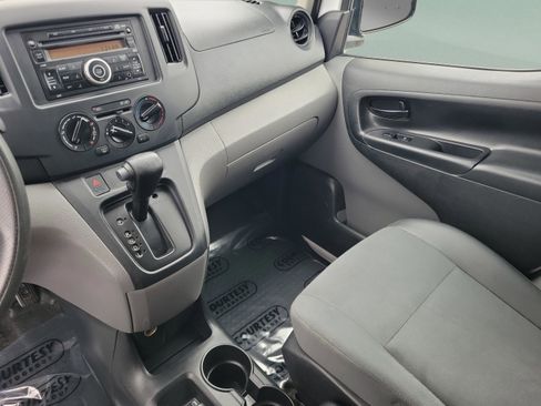 Used 2017 Nissan NV200 S image 26