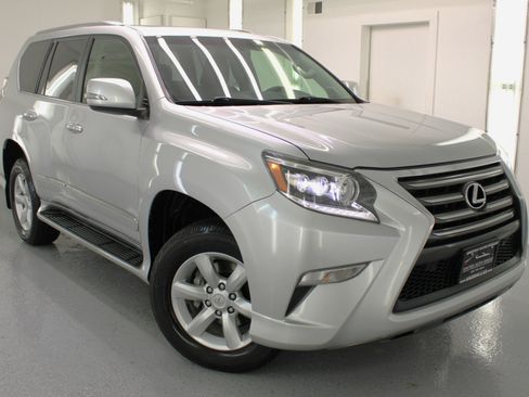 Used 2017 Lexus GX 460 Premium 4D SUV 4WD image 27