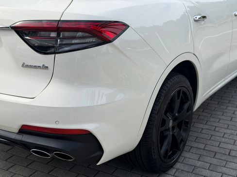 Used 2023 Maserati Levante Modena AWD/4WD image 14