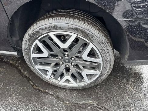 New 2026 Ford Expedition Max Platinum w/ Platinum Ultimate Package image 5