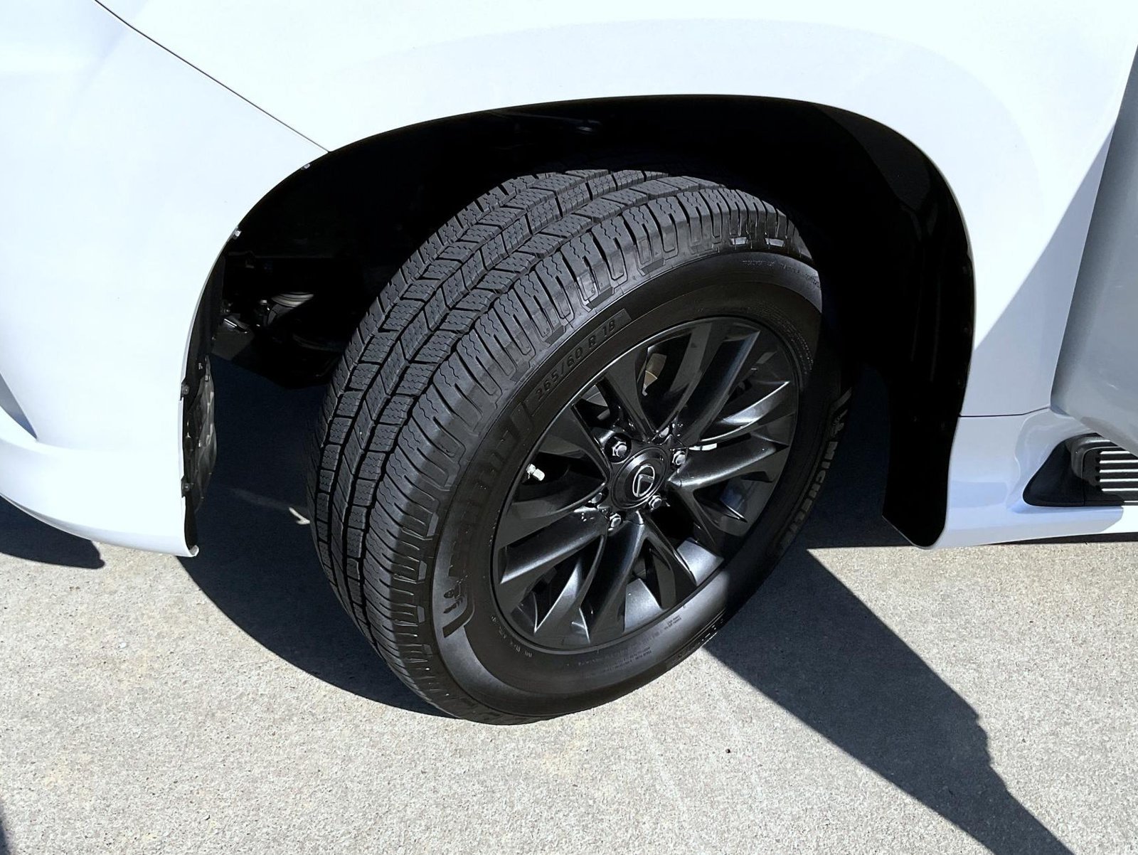 Used 2021 Lexus GX 460 Premium w/ Premium Package AWD/4WD image 32
