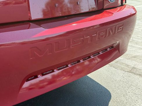Used 2004 Ford Mustang Premium RWD image 9