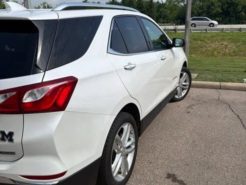 Used 2018 Chevrolet Equinox Premier AWD/4WD image 5