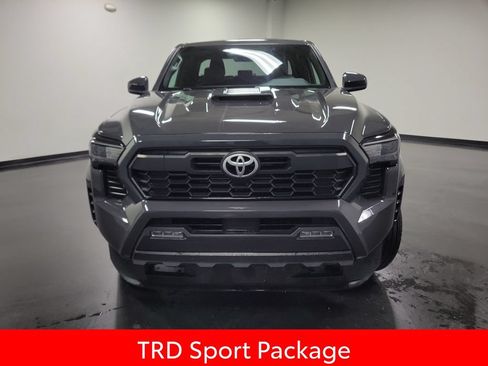Used 2024 Toyota Tacoma TRD Sport AWD/4WD image 3