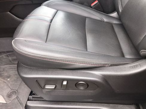 Used 2023 Chevrolet Tahoe RST w/ Luxury Package AWD/4WD image 12