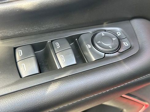 Certified 2022 GMC Yukon SLE image 25