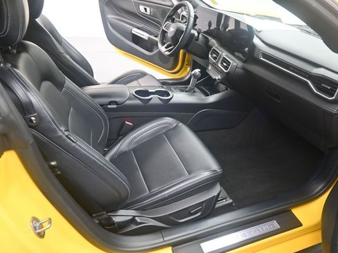 Used 2024 Ford Mustang Premium image 17