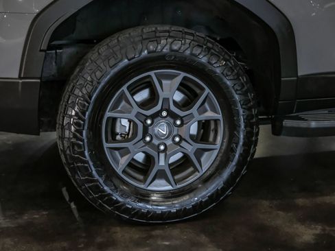 Used 2024 Lexus GX 550 AWD/4WD image 51