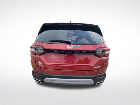 New 2025 Honda Pilot Touring image 15