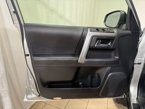 Certified 2022 Toyota 4Runner SR5 Premium w/ Moonroof Package AWD/4WD image 15