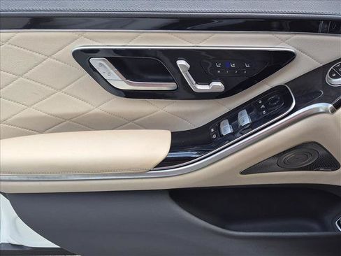 Certified 2023 Mercedes-Benz S 500 4MATIC image 9