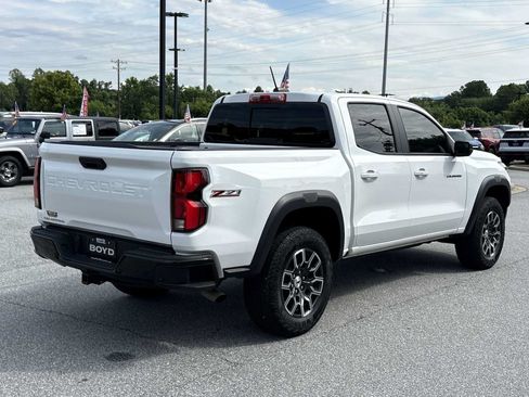 Used 2024 Chevrolet Colorado Z71 w/ Z71 Convenience Package 2 AWD/4WD image 6