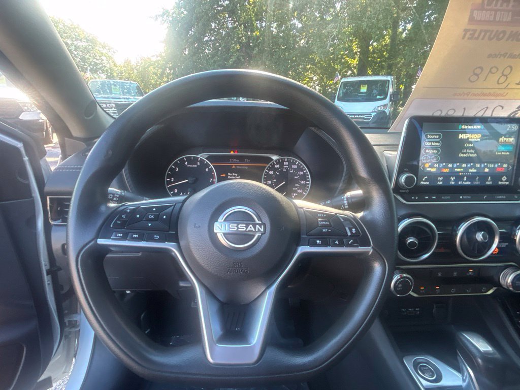 Used 2024 Nissan Sentra SV FWD image 13