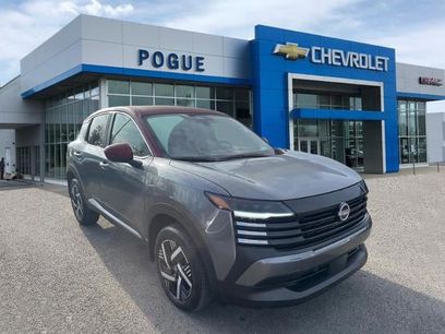 Used 2025 Nissan Kicks SV w/ Illumination Package