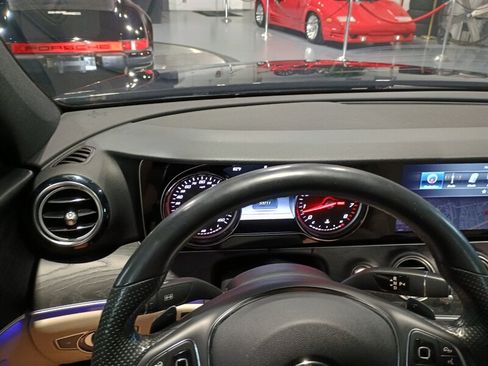 Used 2017 Mercedes-Benz E 300 4MATIC image 23