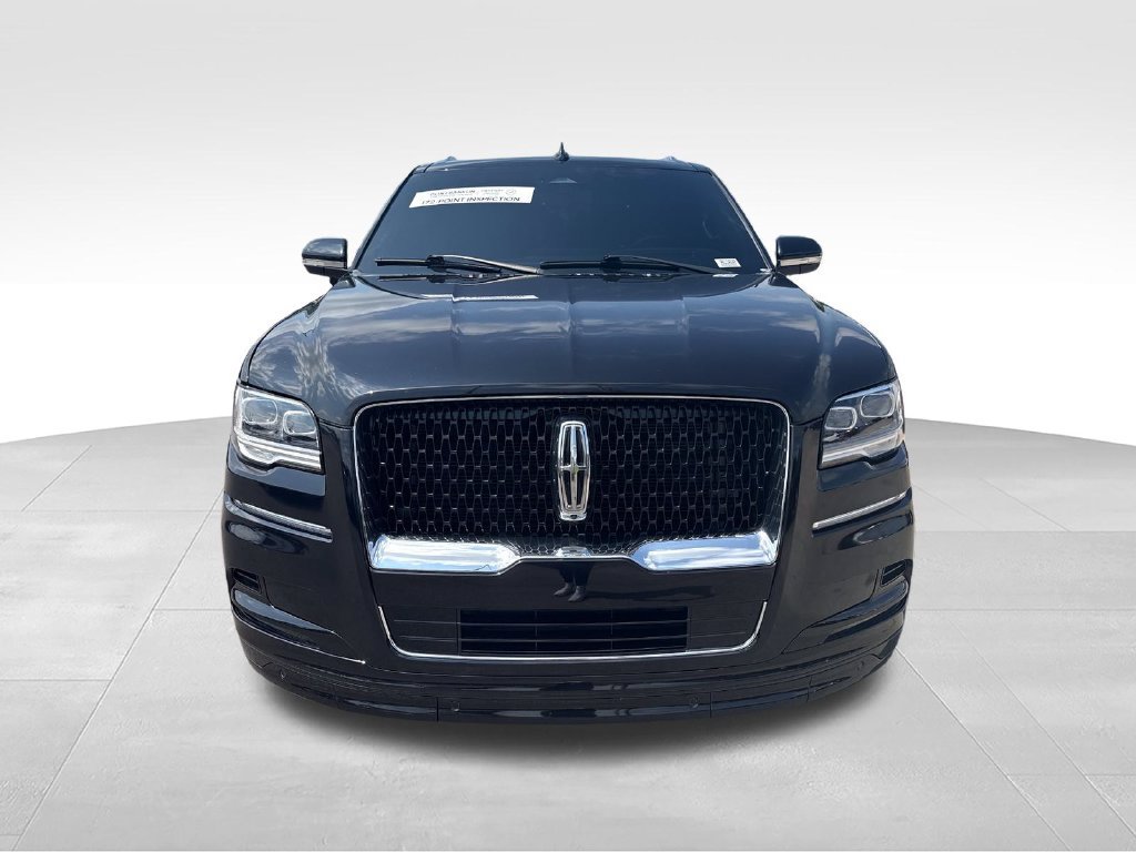 Used 2024 Lincoln Navigator L Reserve AWD/4WD image 8