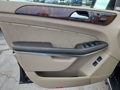 Used 2014 Mercedes-Benz GL 350 BlueTEC 4MATIC image 17