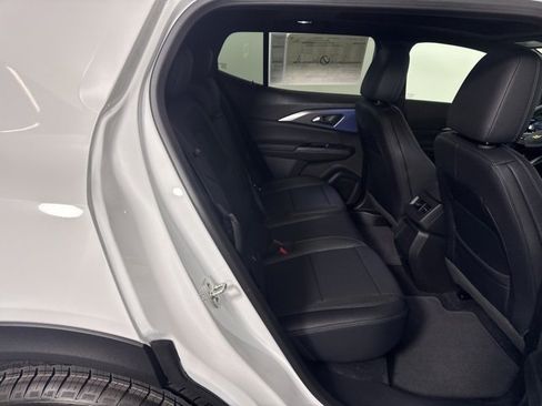 New 2026 Chevrolet Equinox EV LT image 15