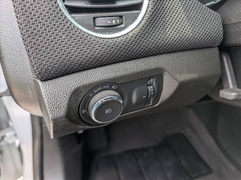 Used 2014 Chevrolet Cruze LTZ FWD image 27