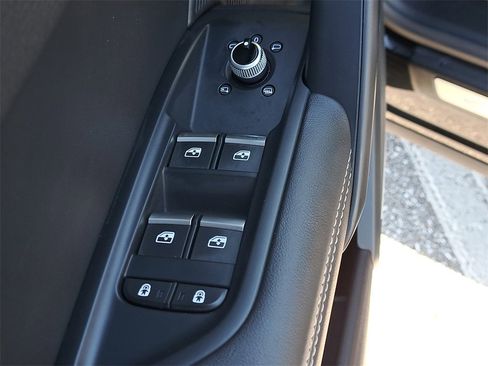 Certified 2023 Audi Q5 2.0T Premium Plus w/ Premium Plus Package image 22