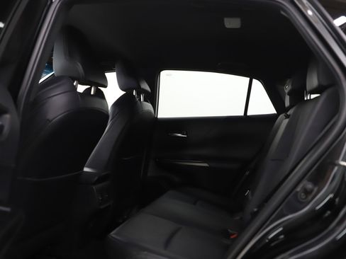 Used 2024 Toyota Venza Nightshade image 18