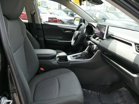 Used 2024 Toyota RAV4 XLE FWD image 26