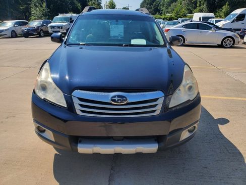 Used 2012 Subaru Outback 2.5i Limited AWD/4WD image 2