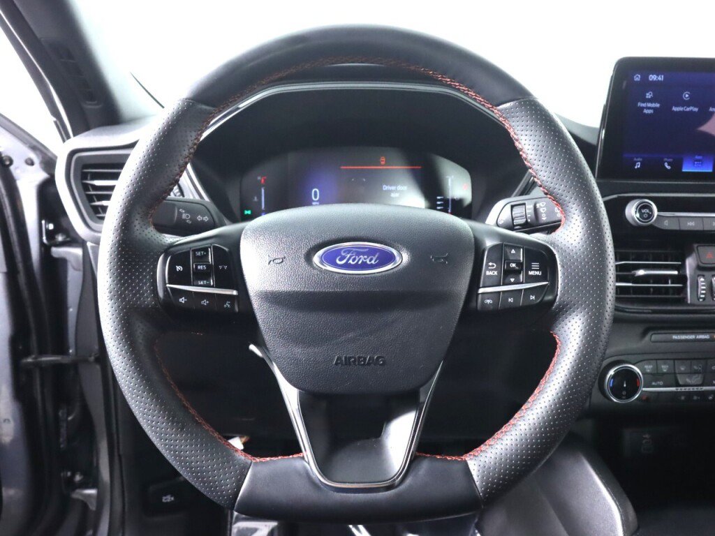 Used 2024 Ford Escape ST-Line AWD/4WD image 11