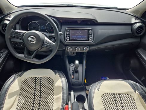 Used 2023 Nissan Kicks S FWD image 9
