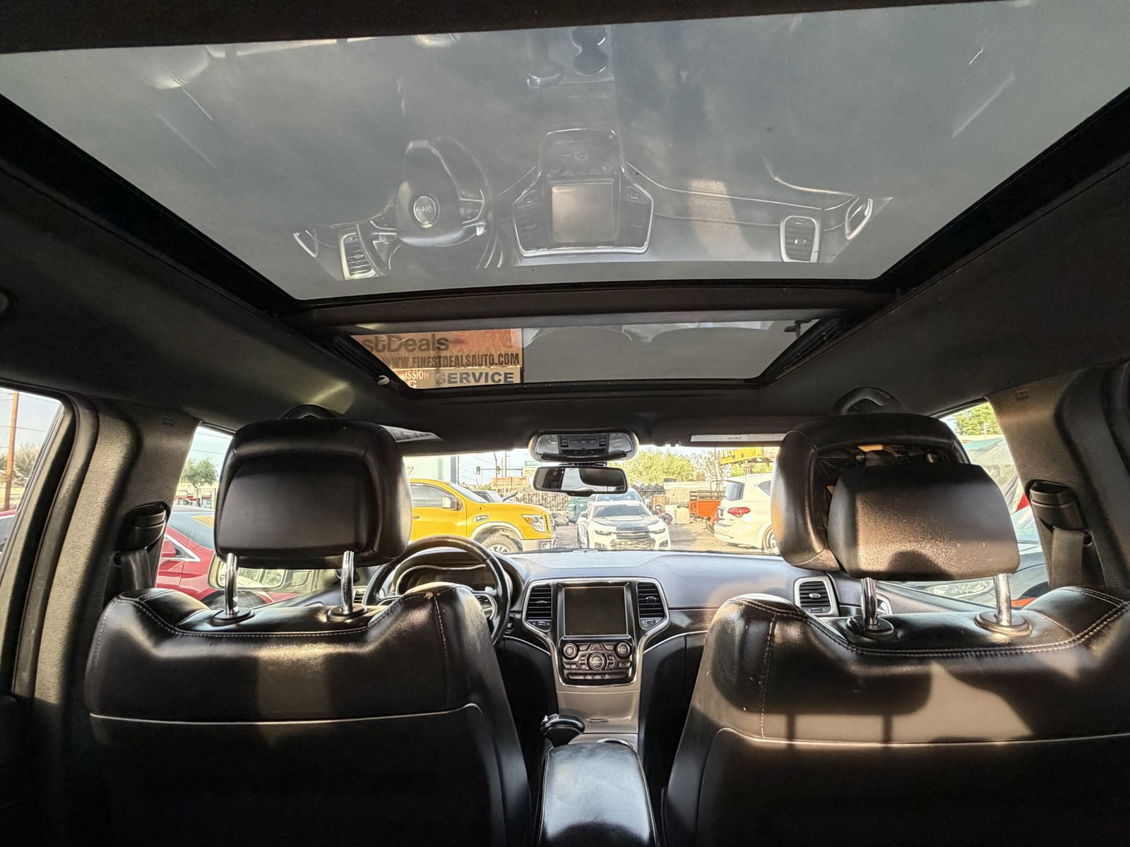 Used 2014 Jeep Grand Cherokee Limited w/ Luxury Group II RWD image 13