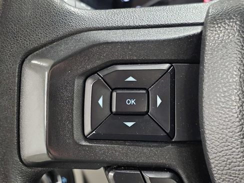Used 2022 Ford F550 4x4 Crew Cab Super Duty w/ Power Equipment Group image 34