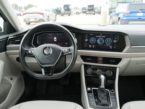 Used 2019 Volkswagen Jetta SEL image 19