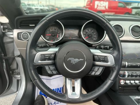 Used 2022 Ford Mustang Premium image 15