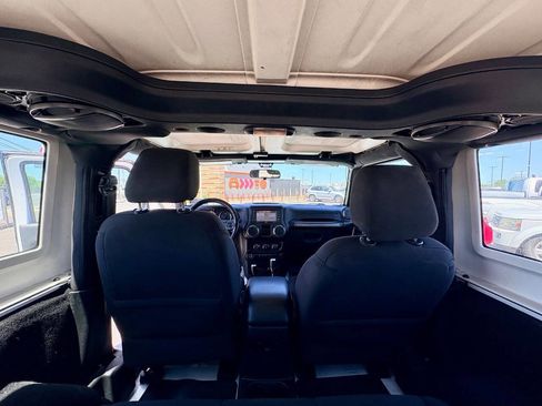 Used 2016 Jeep Wrangler Sport w/ Quick Order Package 24S AWD/4WD image 21