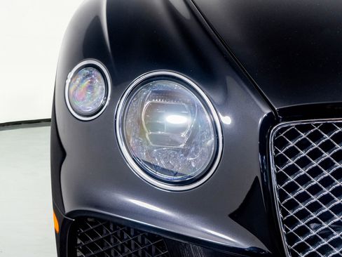 Used 2023 Bentley Continental GT V8 image 23