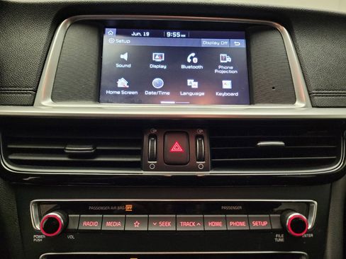 Used 2019 Kia Optima LX FWD image 25