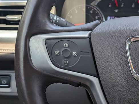 Used 2017 GMC Acadia SLT FWD image 29