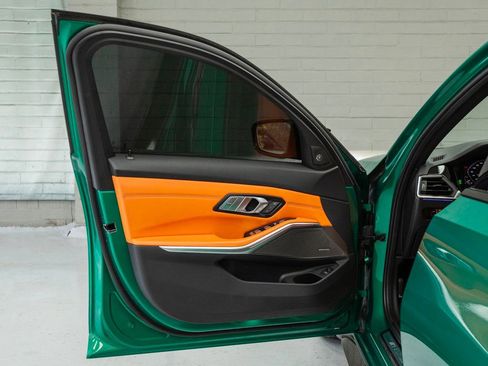 Used 2021 BMW M3 Competition image 36