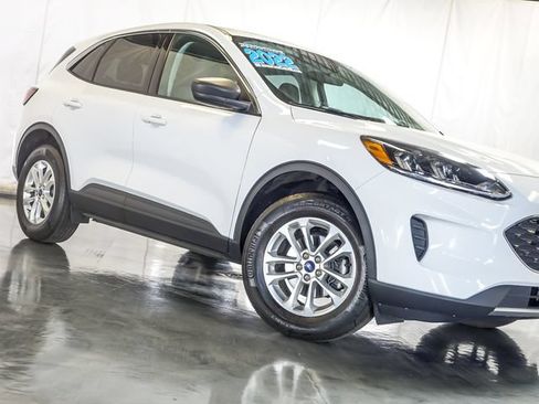 Used 2022 Ford Escape SE AWD/4WD image 5