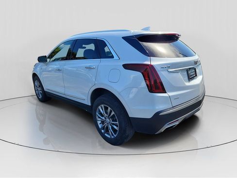Used 2021 Cadillac XT5 Premium Luxury w/ LPO, Floor Liner Package AWD/4WD image 5